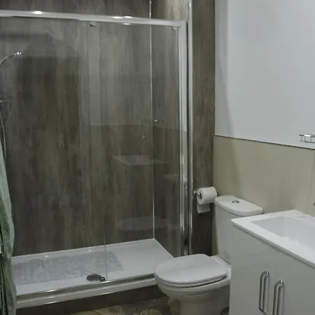 The Sun Nocleg ze śniadaniem Newton Reigny