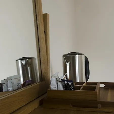 ベッド・アンド・ブレックファスト The Sun Newton Reigny